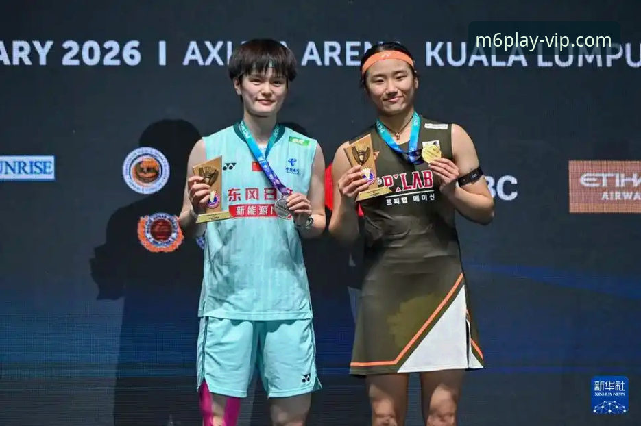 米乐m6更新对比 王祉怡vs山口茜决胜局逆转:米乐m6更新对比带你重温尤伯杯半决赛经典战